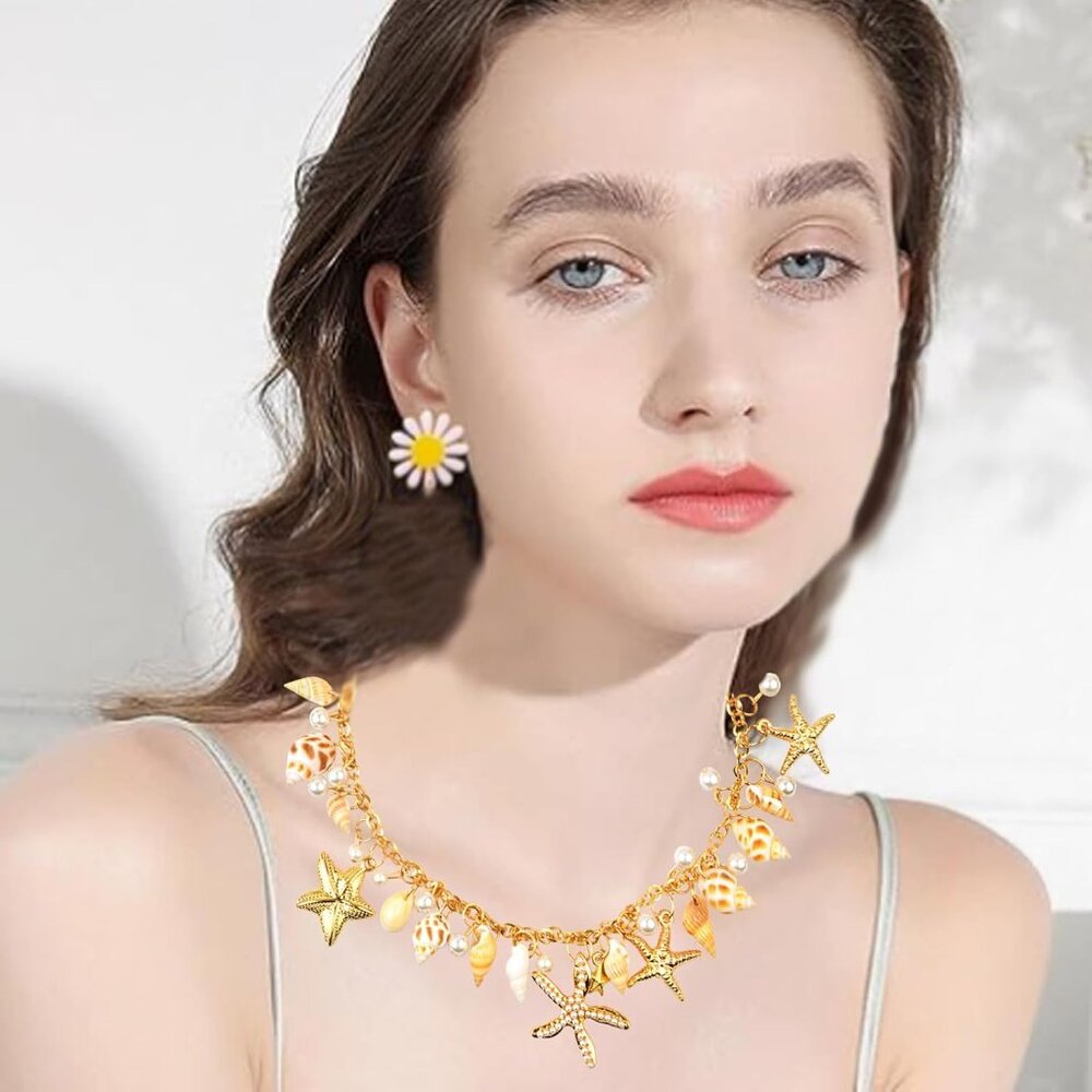 Versatile Chunky Shell Necklace With Starfish Pen… - image 6